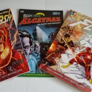 3-PC Comic Books The Flash and Escape from Alcatraz